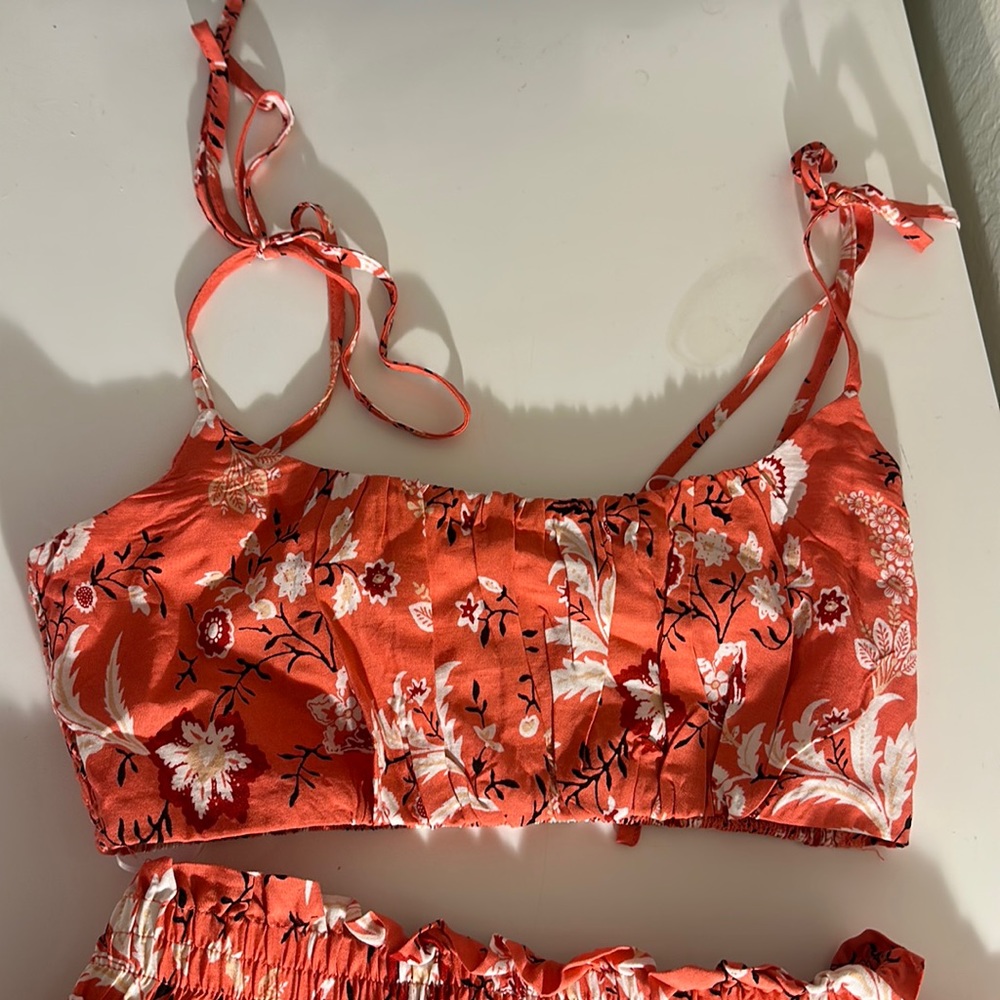 Ruby Sees Vacation two piece Size 2